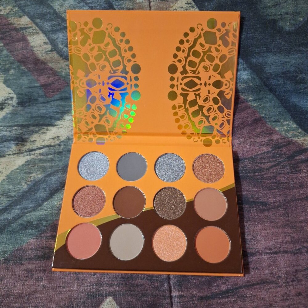 🧡 Juvia’s Place - Nubian 3 Coral  Eyeshadow Palette 🌅✨